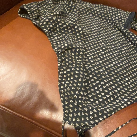 Axcess black blouse - Picture 6 of 8